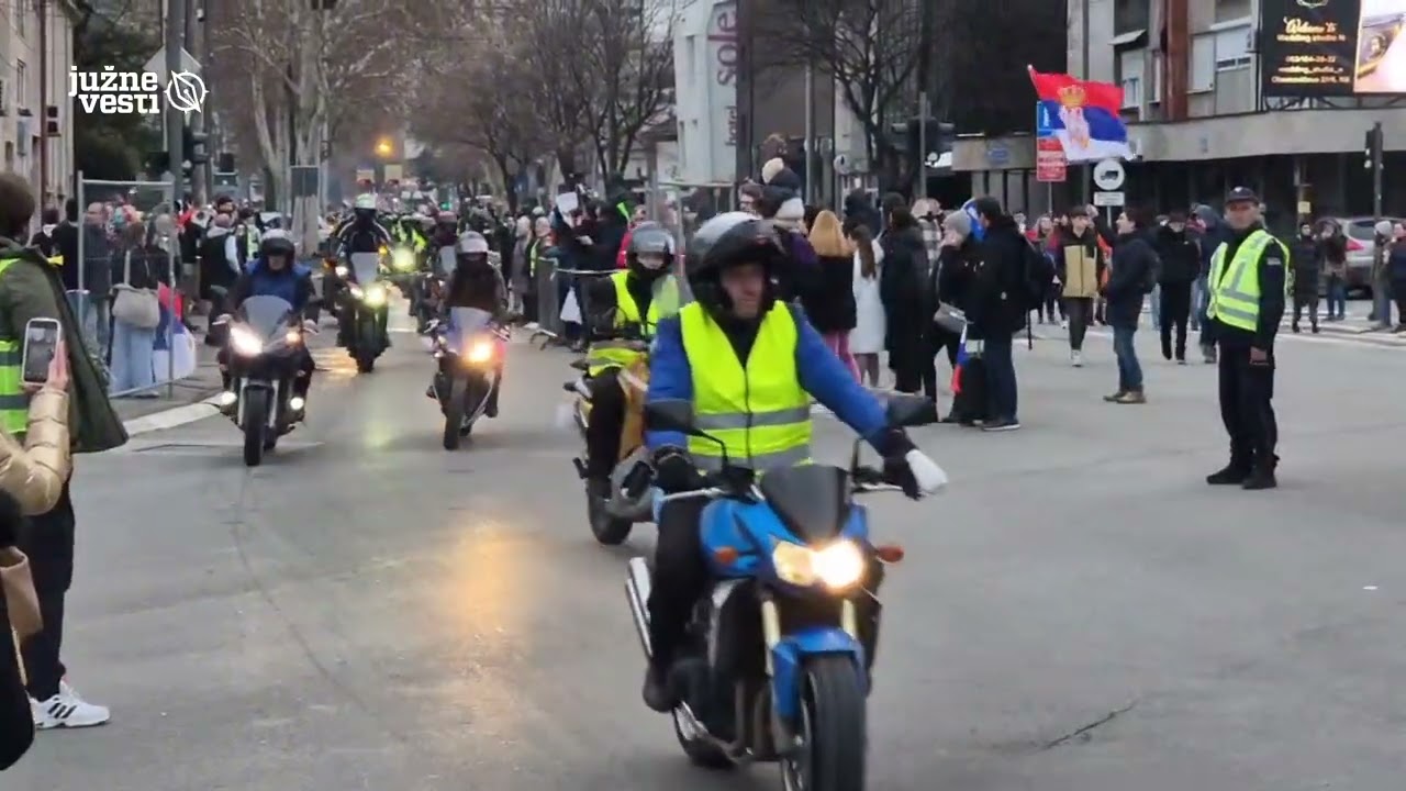 Defile bajkera kroz Ni&scaron; | Protest 