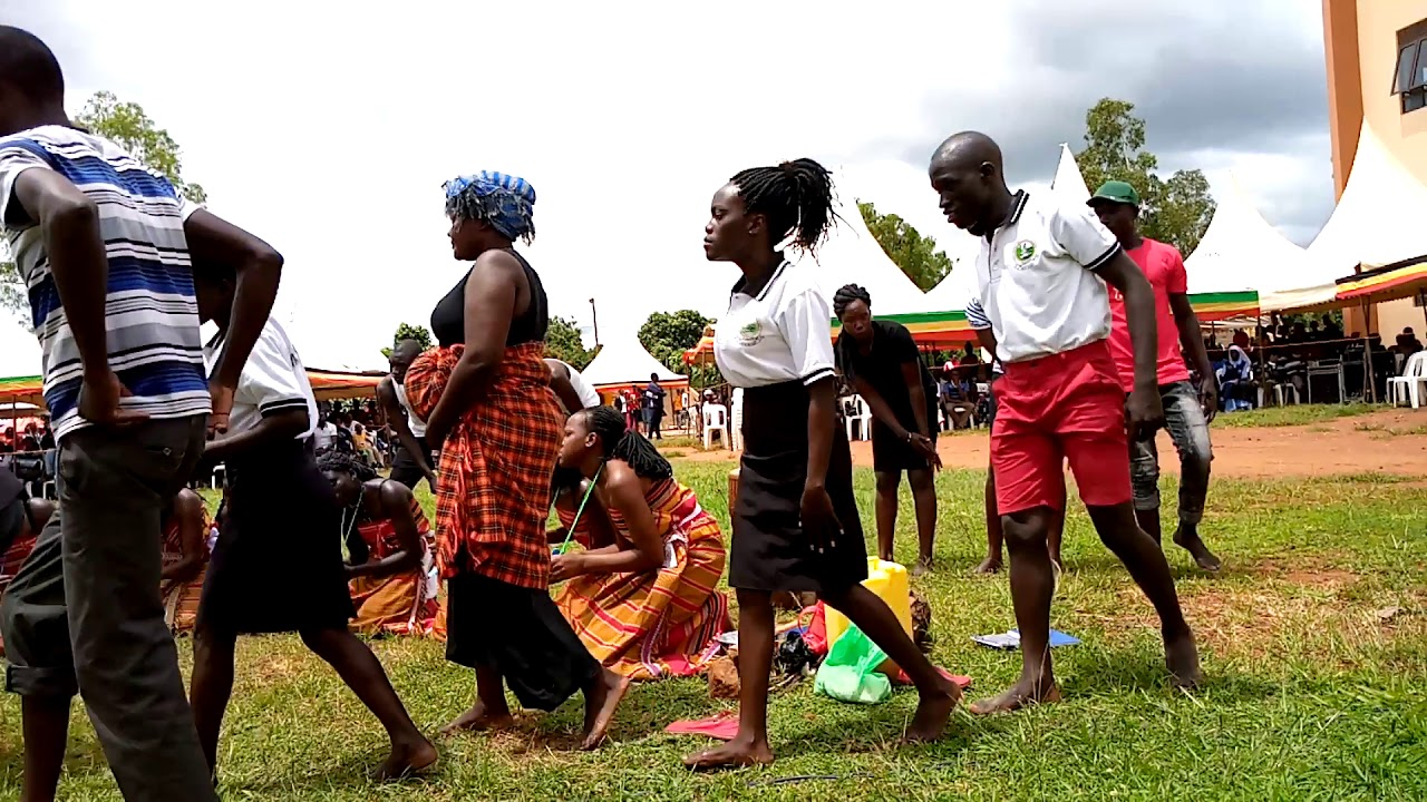 Watch Gulu University Ma'di students perform the Ko're dance.