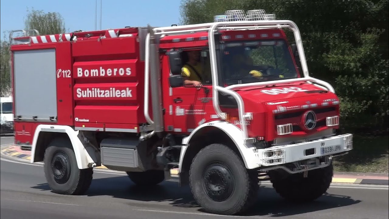 Bomberos de Navarra tren de salida completo a incendio forestal / Navarra Fire Dept fully response