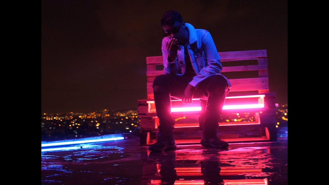 Nith - Esperando Voc&ecirc; Voltar 😭 (Official Music Video)