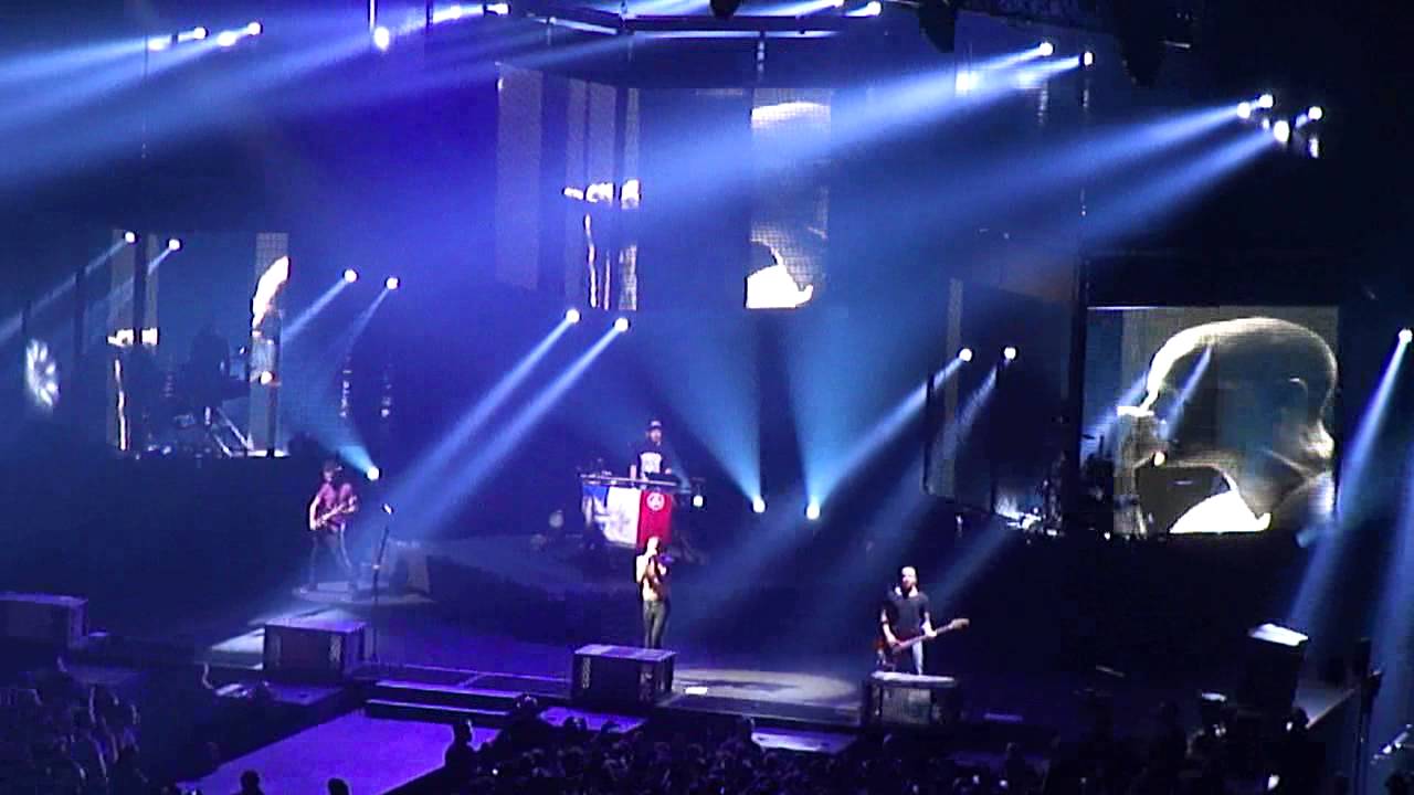 Linkin Park - Numb - Live - Paris Bercy - 16/11/2014 HD
