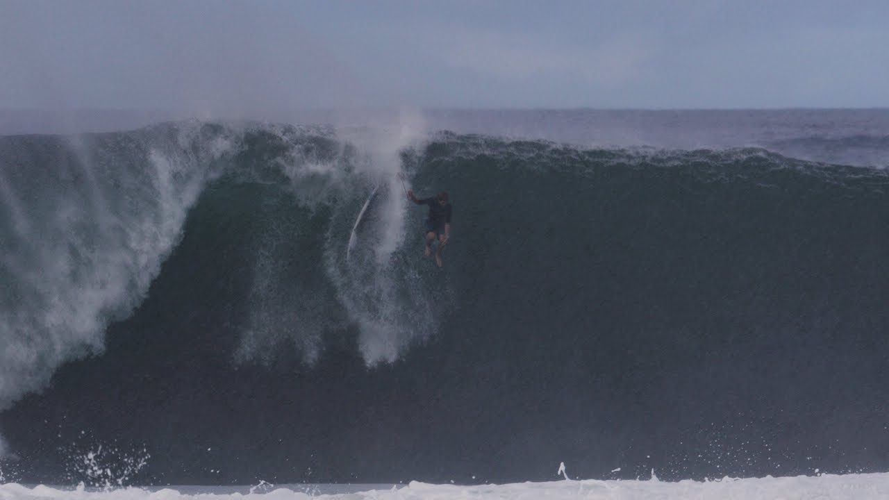 CRAZY OPENING DAY AT PIPELINE 2021!!