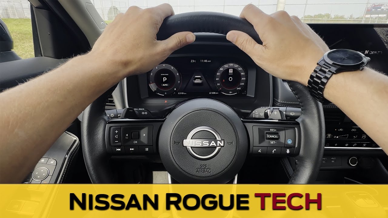 Steering Wheel and Cluster in the Nissan Rogue
