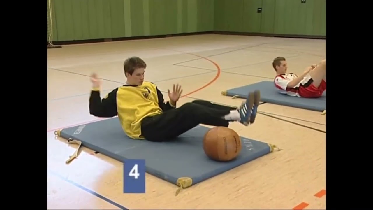 تدريبات كرة اليد في القوة البدنية والمهارة -Linking handball training to physical strength and skill