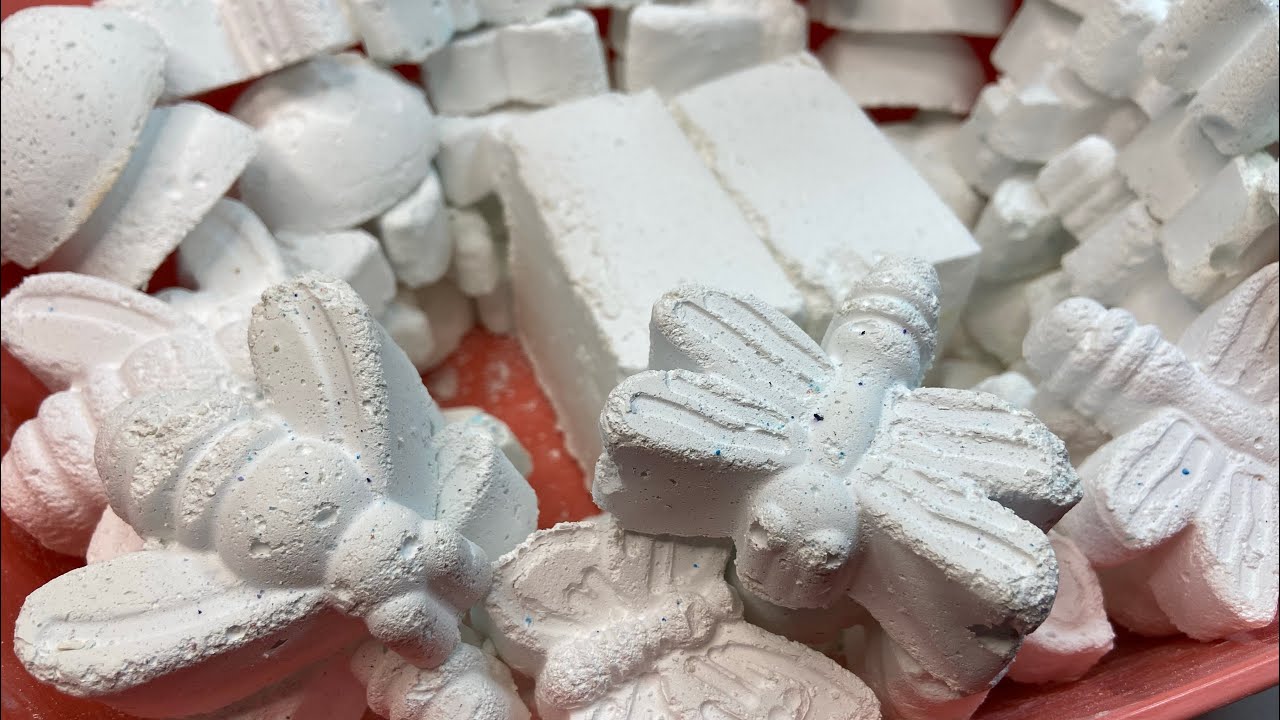 Crispy Bugs || Gym Chalk || Oddly Satisfying || ASMR