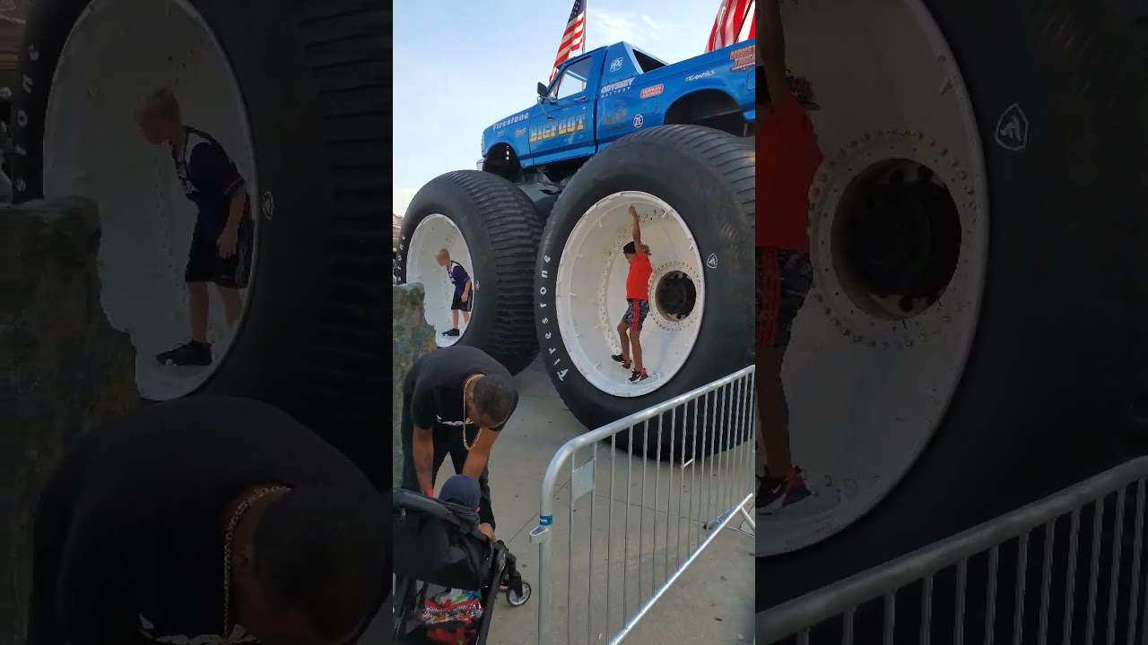 1979 F-250 Bigfoot Monster Truck North American International Auto Show Hart Plaza Detroit 2022