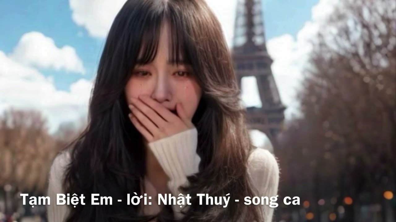 Mảnh khăn hồng thêu tên em vẫn còn đó, anh cất giữ nay trao lại cho em, làm hành trang em quay về…