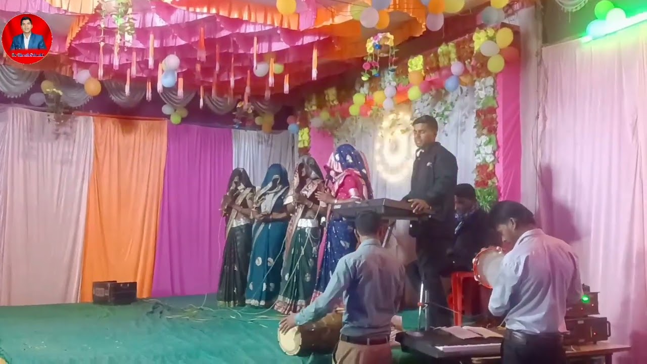  महीला द्वारा मसीही न्यू गीत  गांवो गांवो मे घरों में जा कर येशुन वात देखाड़ु आदिवासी मसीह न्यू 
