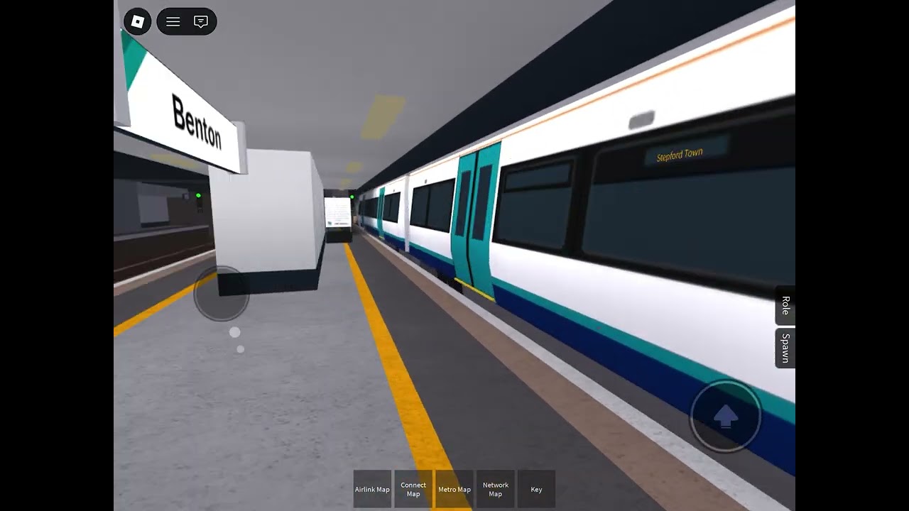 Class 377 train arrive and departure in Benton (Stepford connect)