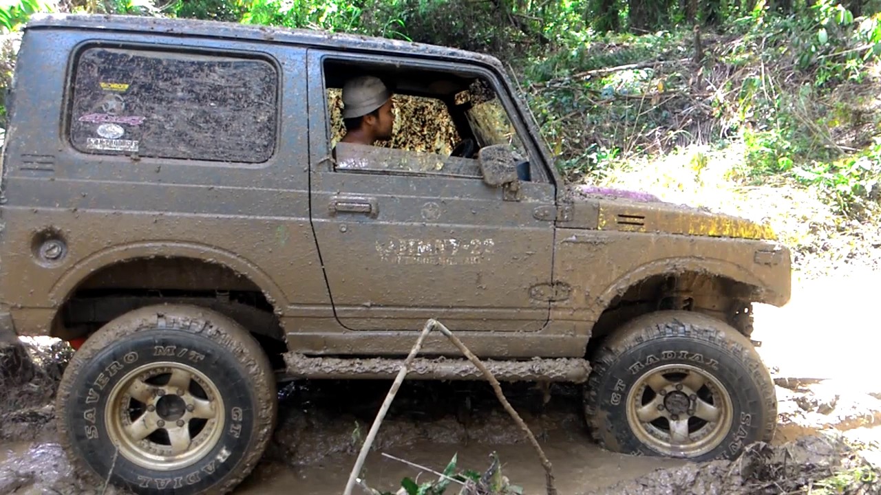Suzuki jimny 660 jalan kebun