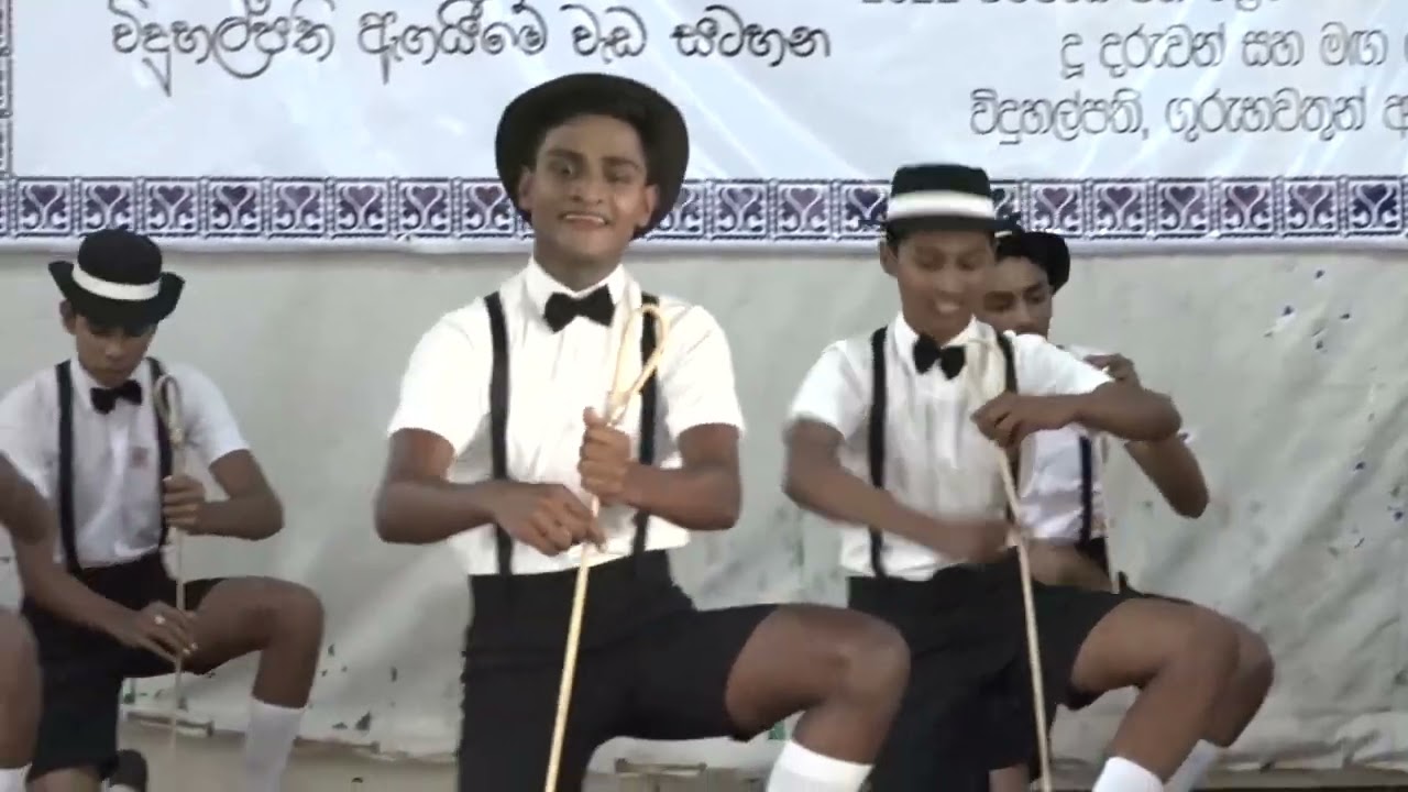 පාන්දරින් ඉස්කෝලෙට