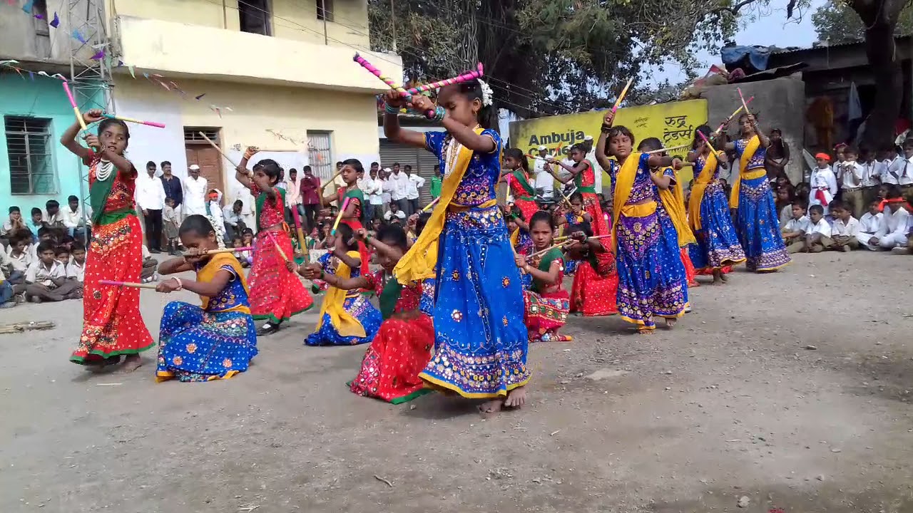 सपने साजन के , टिपरी नृत्य