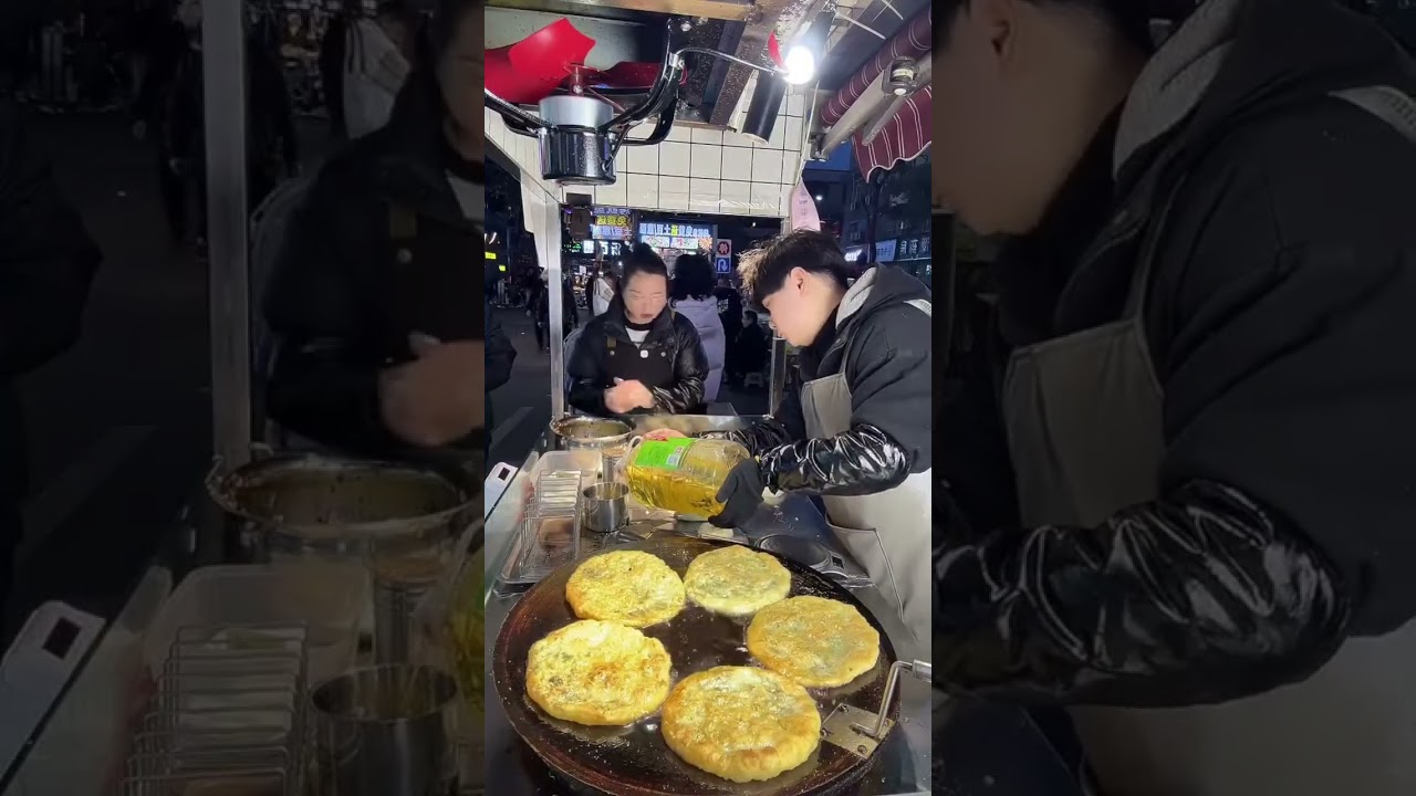 Set up a stall and sell 1,000 scallion pancakes every day!