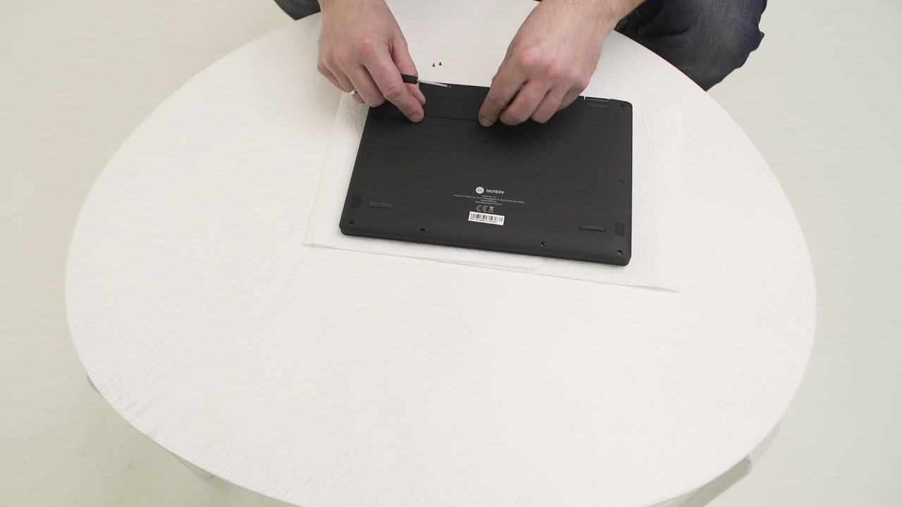 Jak zamontować dysk SSD w laptopie?