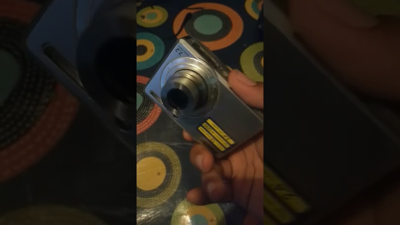 Camera Sony baterai AA  di modip pakai baterai hp