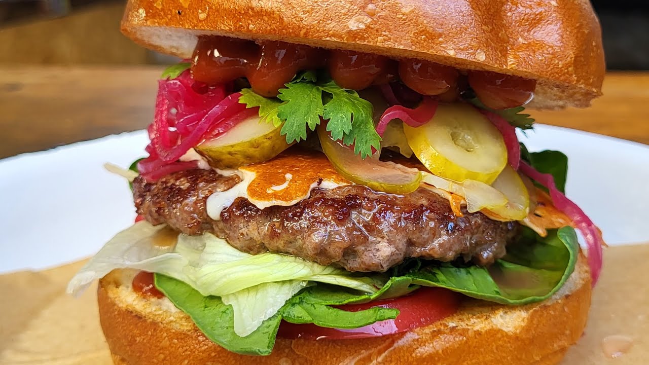 Бургер на гриле. #бургер #burger #food #chef #cooking #bbq