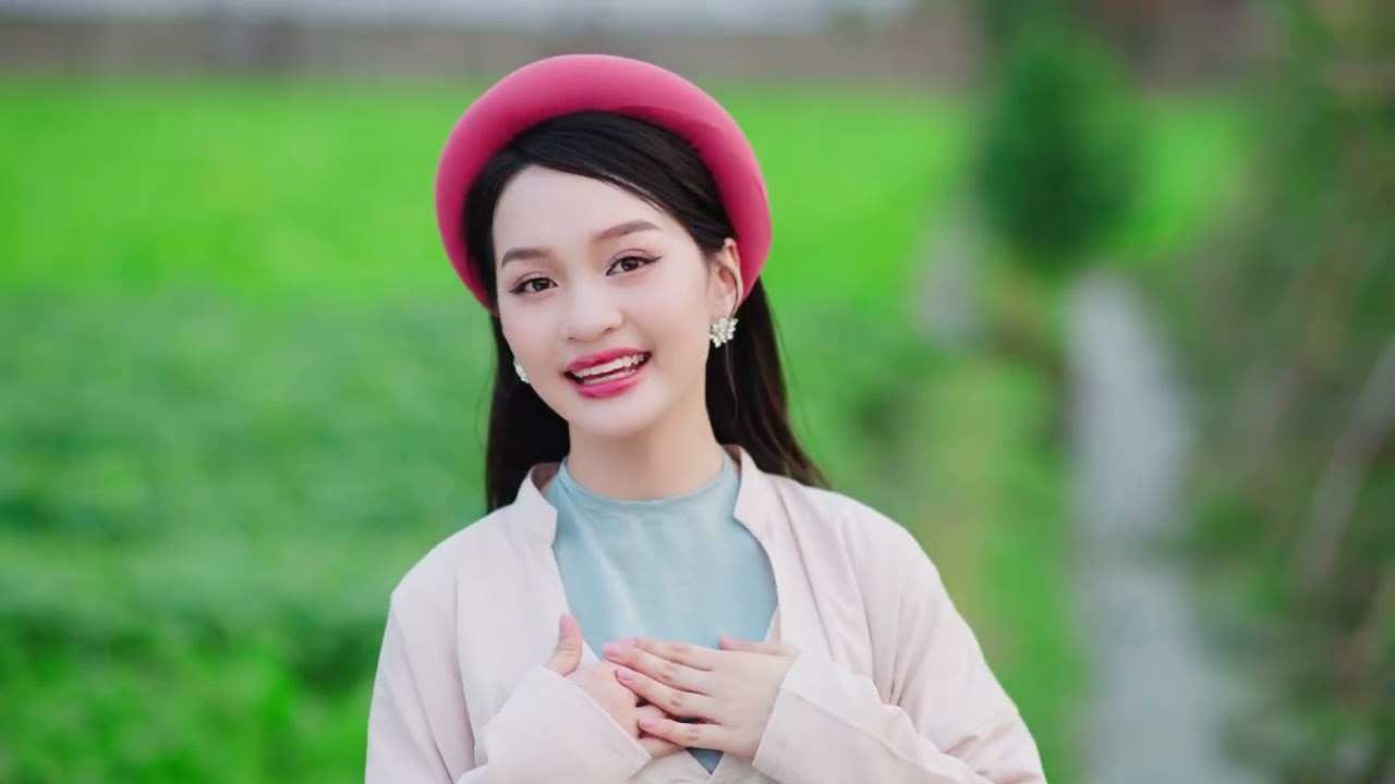 Buôn Bấc Buôn Dầu | Minh Ngọc - cô gái đến từ miền quê Quan Họ