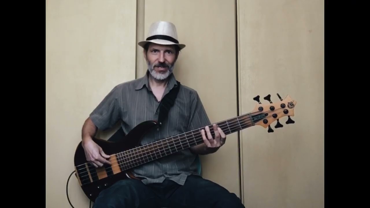 Robert Palmer - Addicted To Love  (Bass Cover)