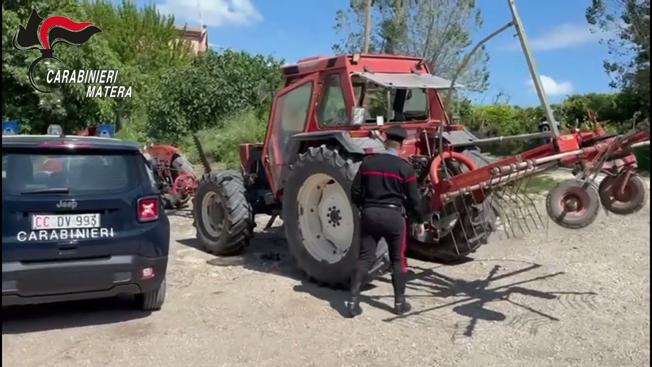Trattori rubati e reimmatricolati: scattano le perquisizioni anche ad Avellino e Benevento