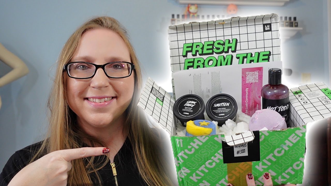 OH HEY! LUSH DECEMBER SUBSCRIPTION BOX UNBOXING!