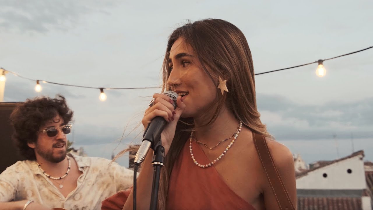 Mercedes Cañas - Ni un día más (Videoclip Oficial)
