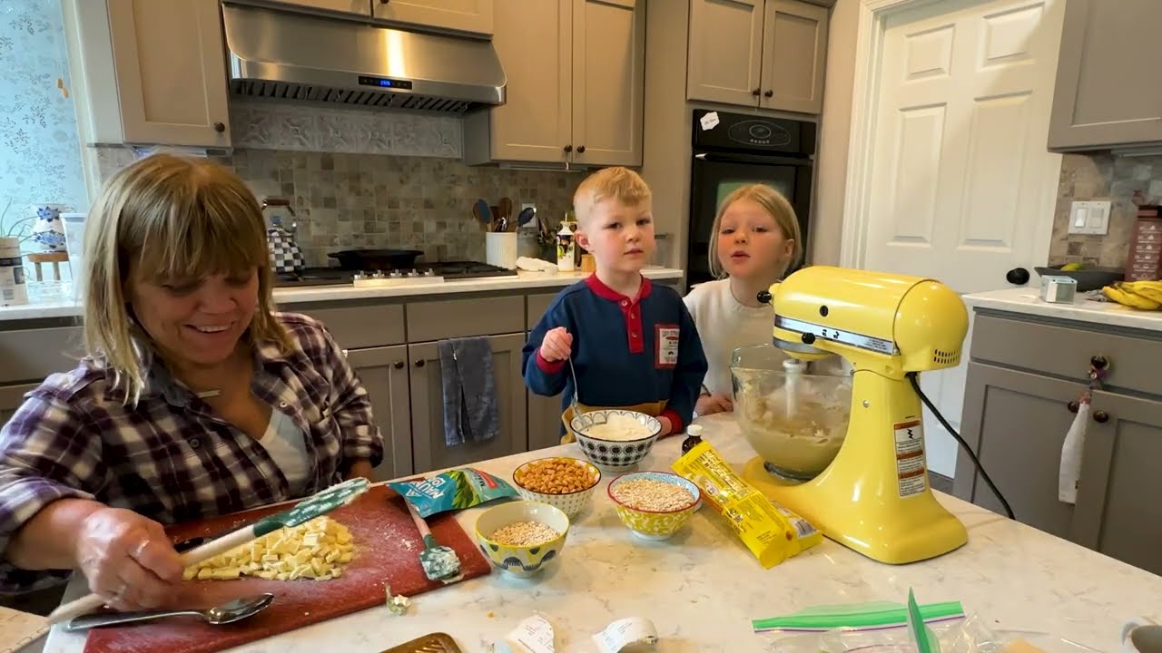 How To Make Butterscotch White Chocolate Macadamia Nut Cookies