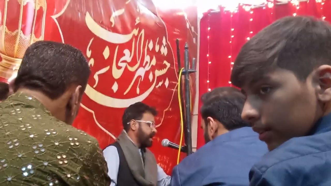 " GHAR MEIN WALI KAY JASHAN E HYDAR MANA RAHY HIEN