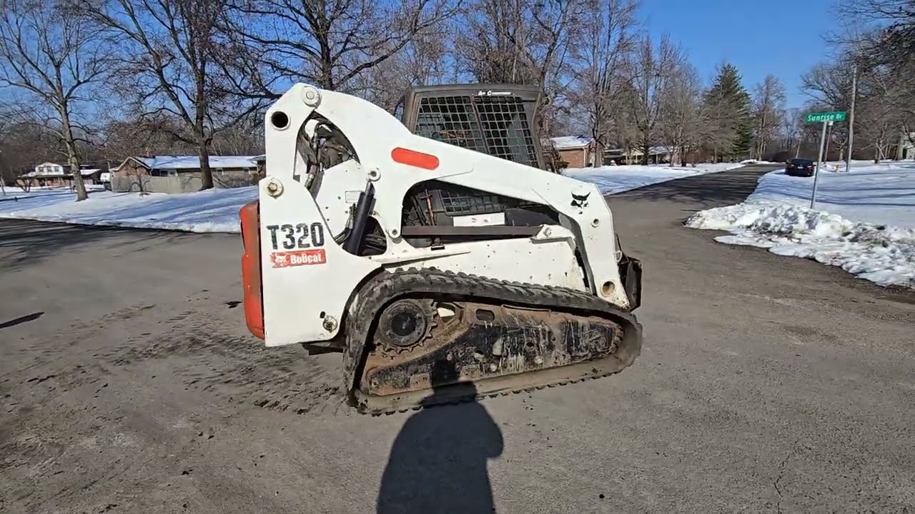 Мини-погрузчик Bobcat T320 2008 года выпуска | Онлайн-аукцион оборудования Sexton Auctioneers, фе...