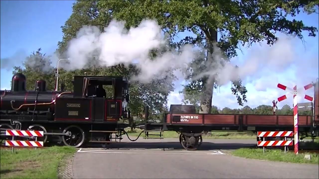 Spoorwegovergang Haaksbergen // Dutch railroad crossing // MBS Najaarsstoom dagen 2023