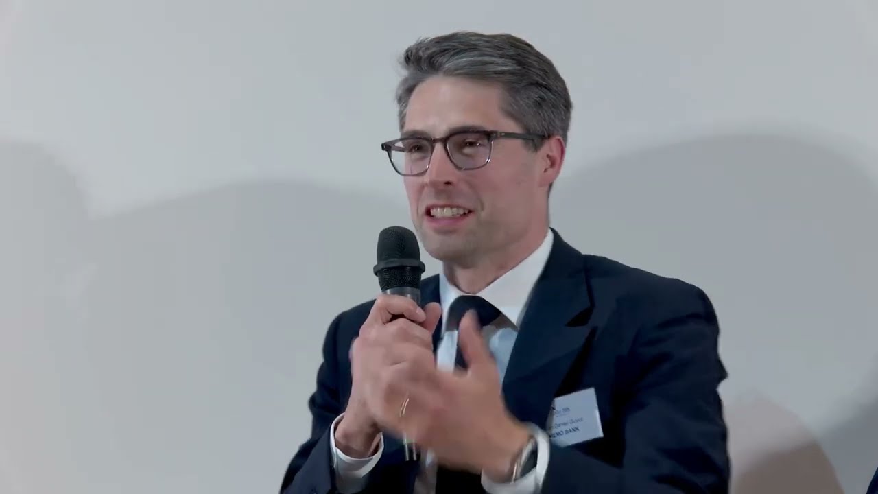 Services numériques, parcours et stratégies clients : focus sur les services aux entreprises