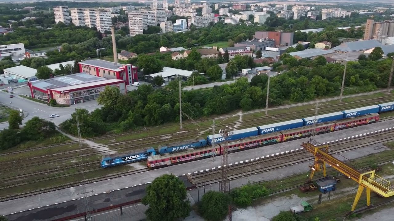 PIMK Rail с локомотиви 80 019 Ирина и 80 008 Наталия пристига в Шумен