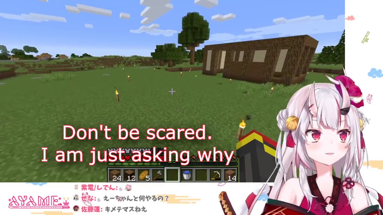 Hololive Minecraft - Nakiri Ayame using sand as building block