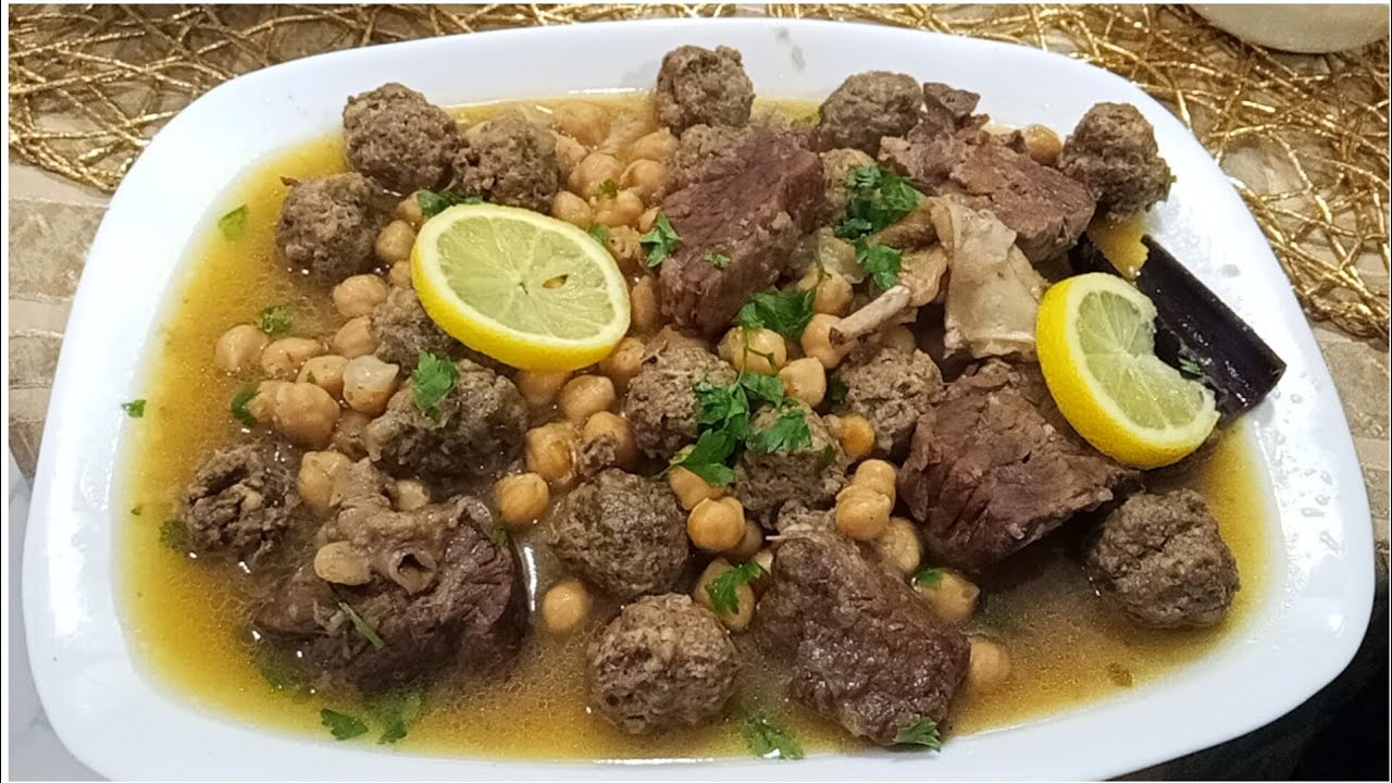 اليوم   شفت العجب فالكوزينة مع بنتي 😊 خبز الدار  في رمشة عين  طيبوه👌🏻☑️#  مثوم   تقليدي   قمة فالبنة