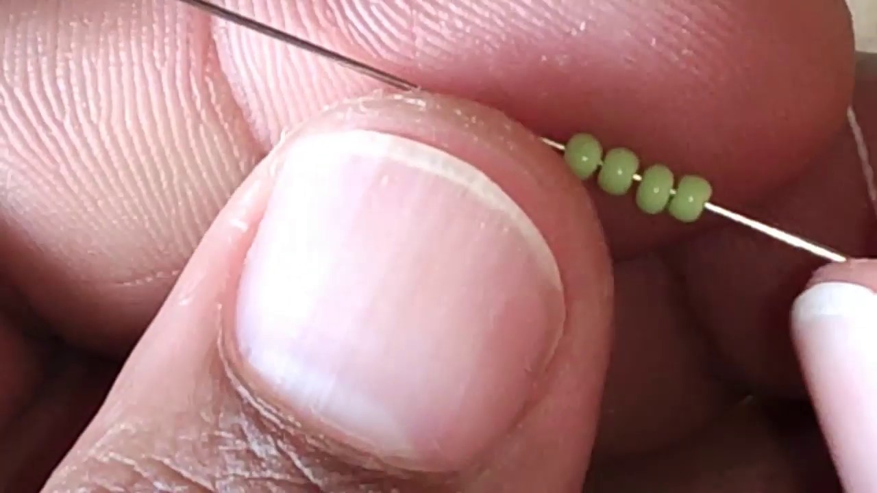 Tutorial aretes colibrí en chaquira  o mostacilla PARTE 2