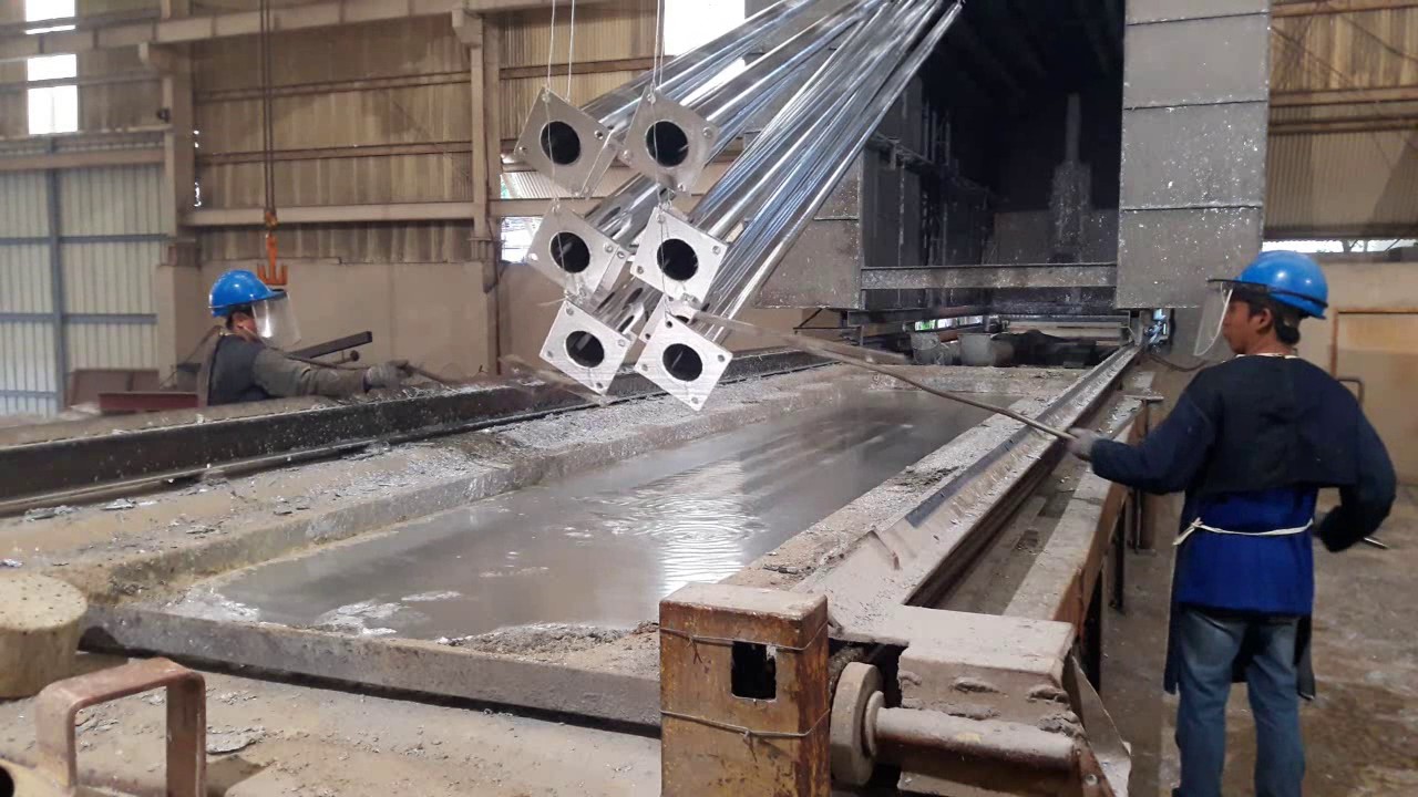 Hot Dip Galvanizing- Dipping Process....... in action