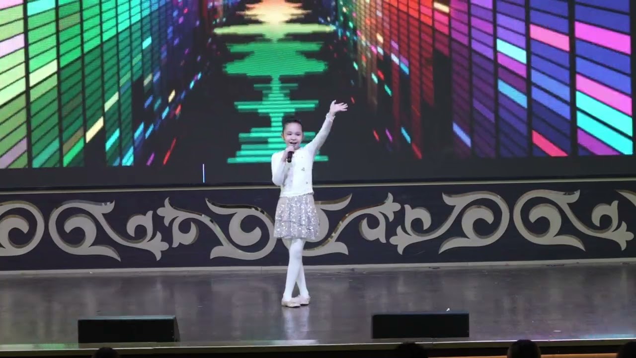 39  Международная школа вокала Лейлы Болатбек   Песня Dance Monkey   Бериет Зере