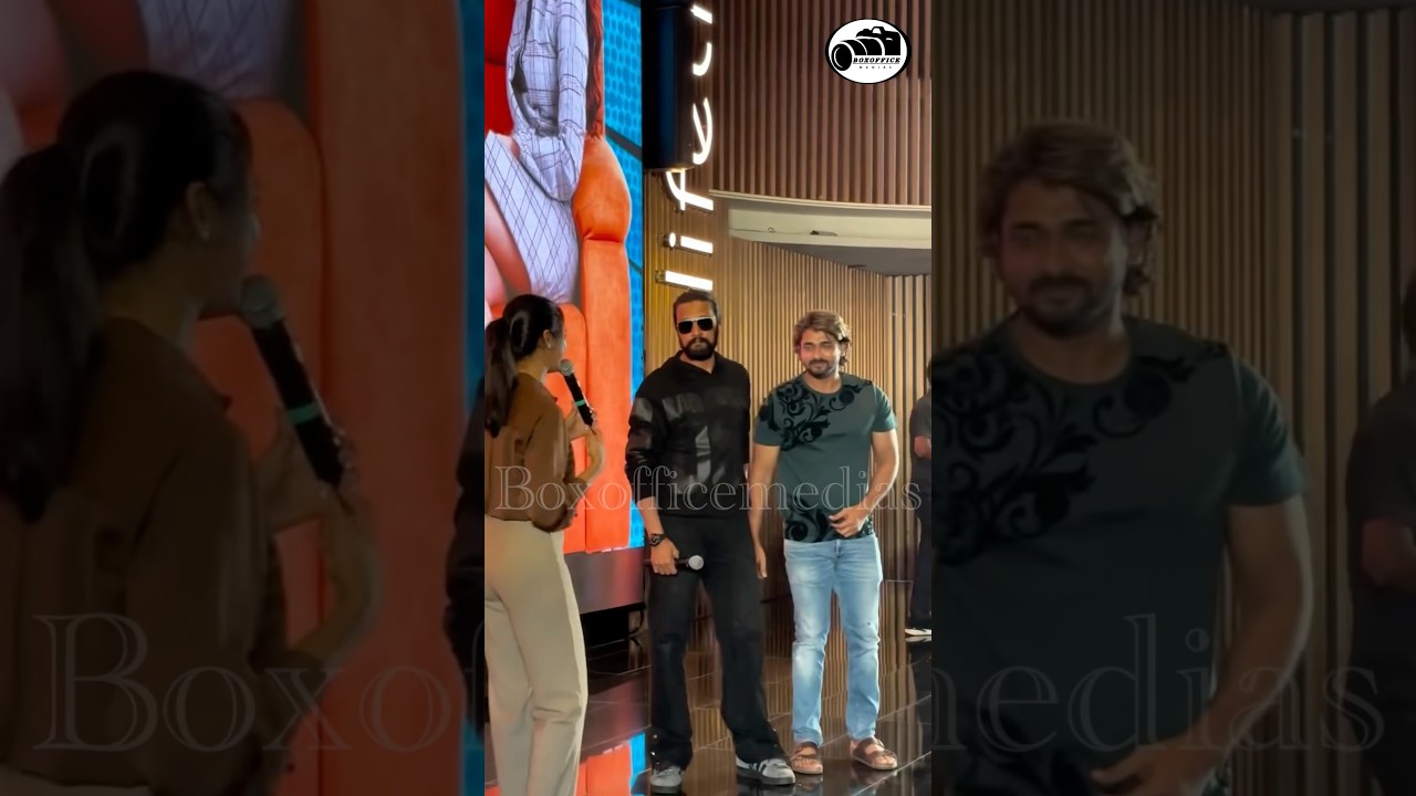 Kichcha Sudeep spotted in mall of Asia 