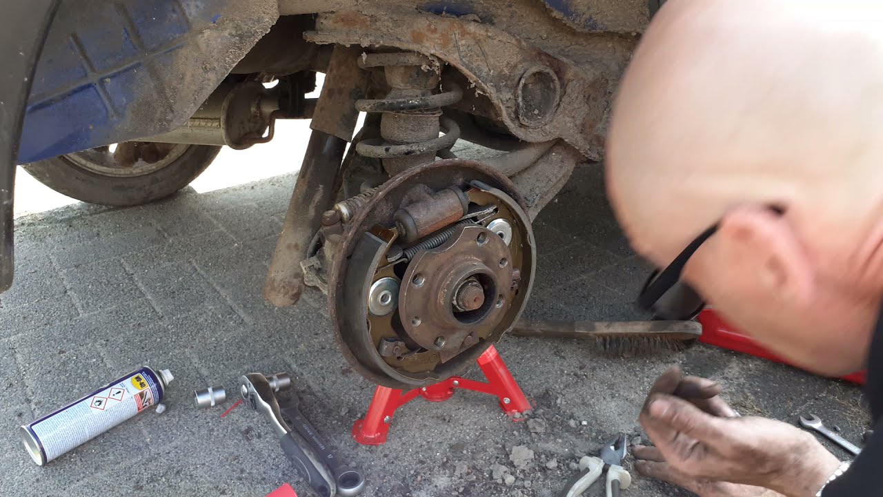 Fiat Seicento new rear brakes episode 10