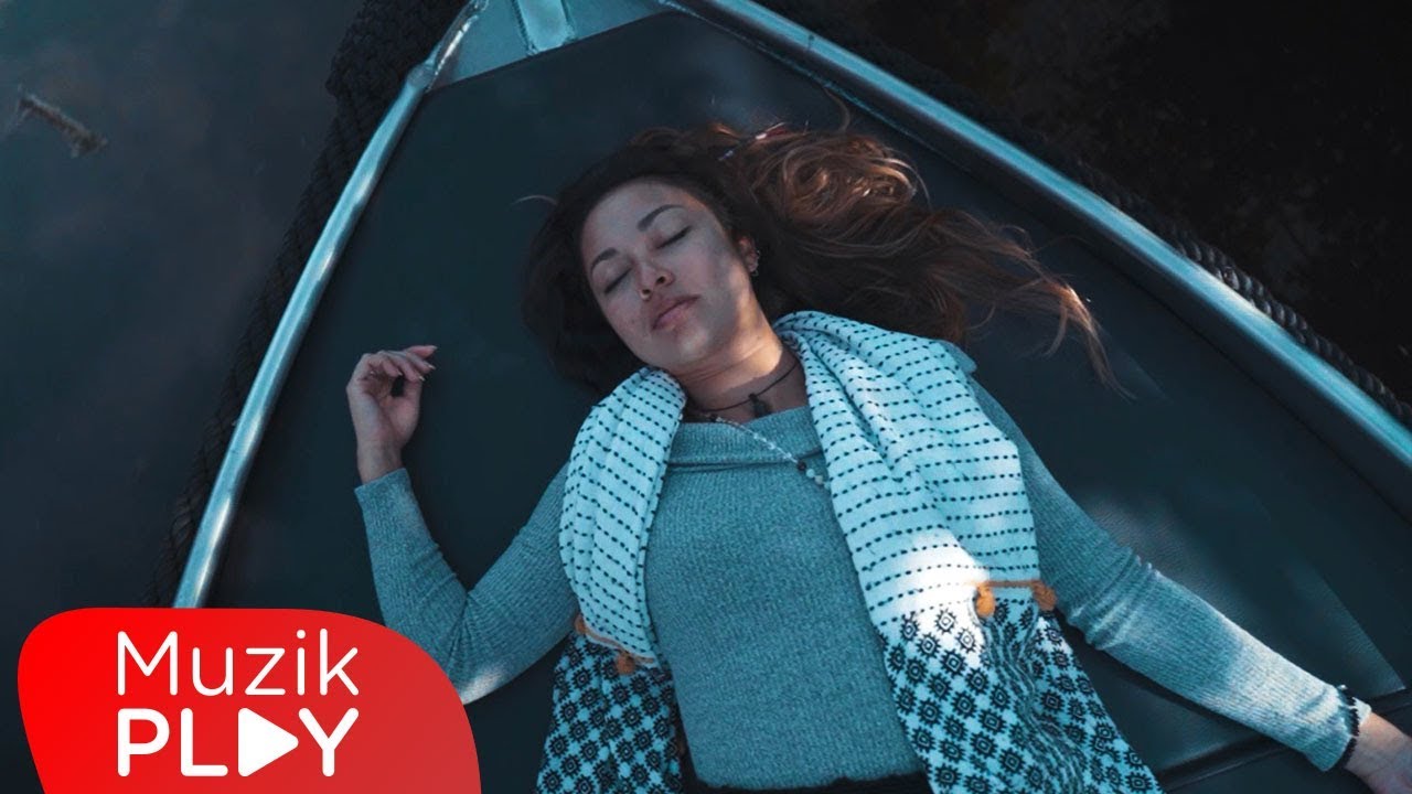 gripin - Sor Bana Sor (Official Video)