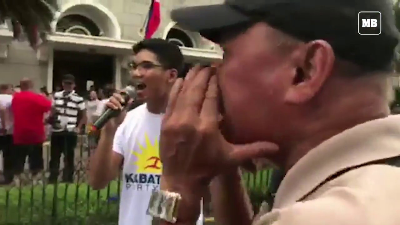 Anti-smartmatic and pro Duterte supporters clash with supporters of Kabataan Partylist