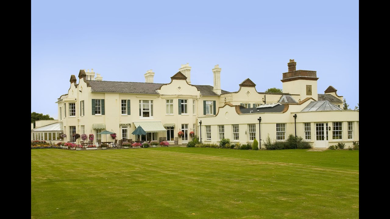 Take a Virtual Tour of Knowle Park Nursing Home in Cranleigh, Surrey