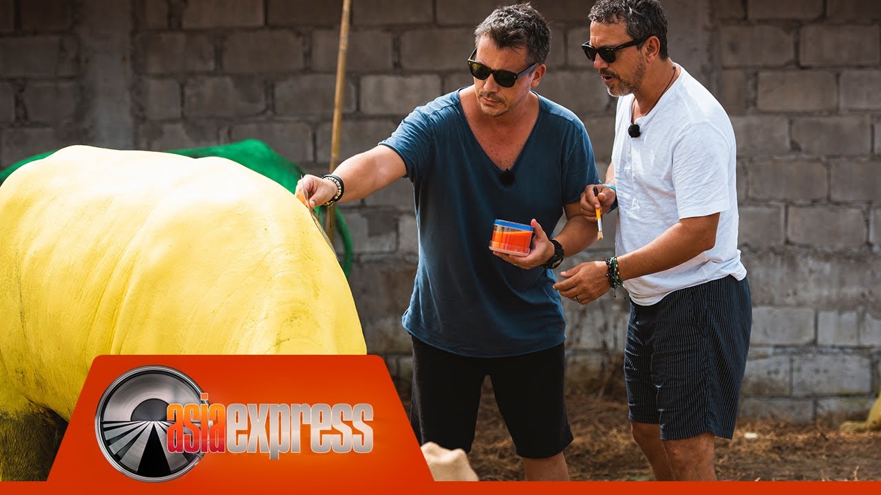 Proba colorată la Asia Express. Vedetele au pictat și antrenat un bivol: Poate ne ia ăsta în coarne!