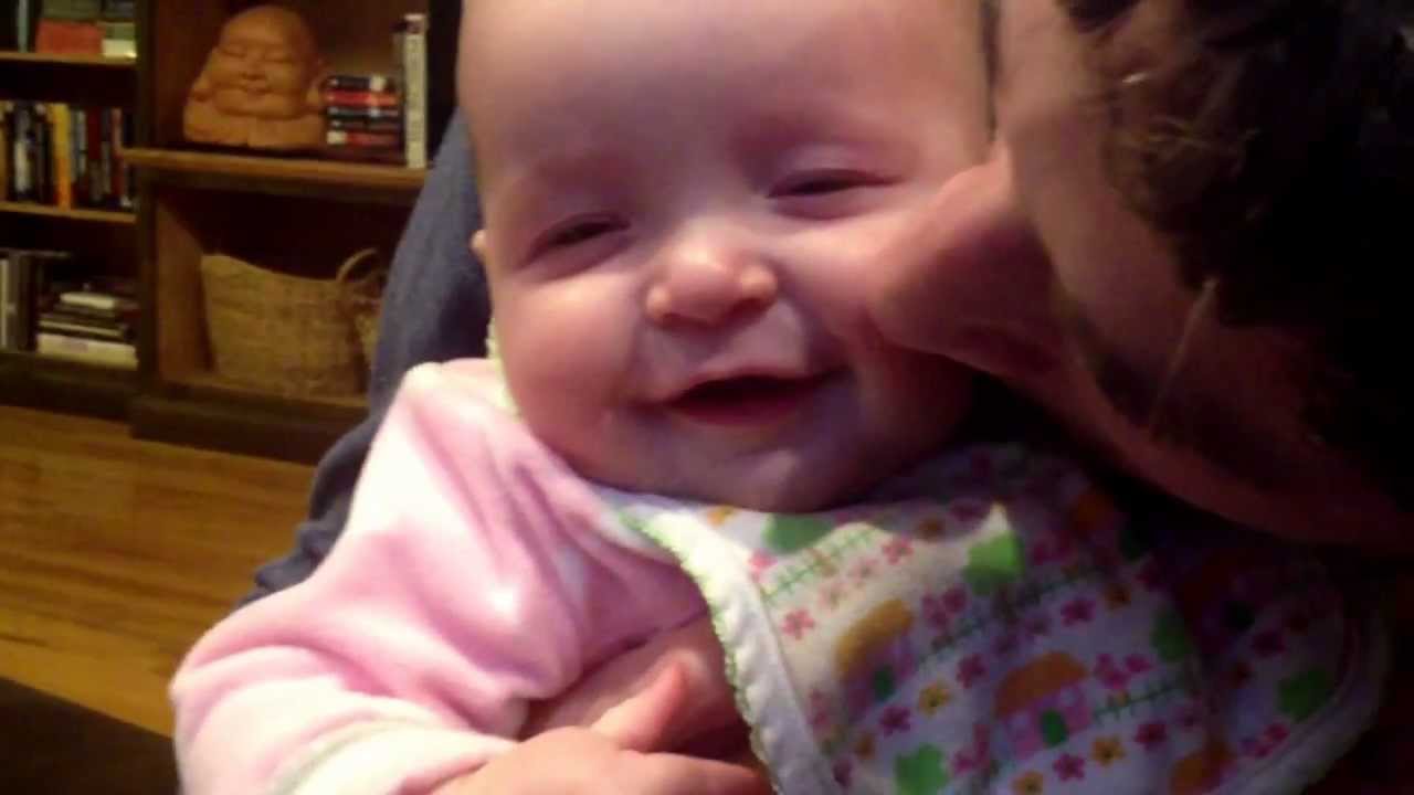 Zoe Loves Daddy's Kisses!