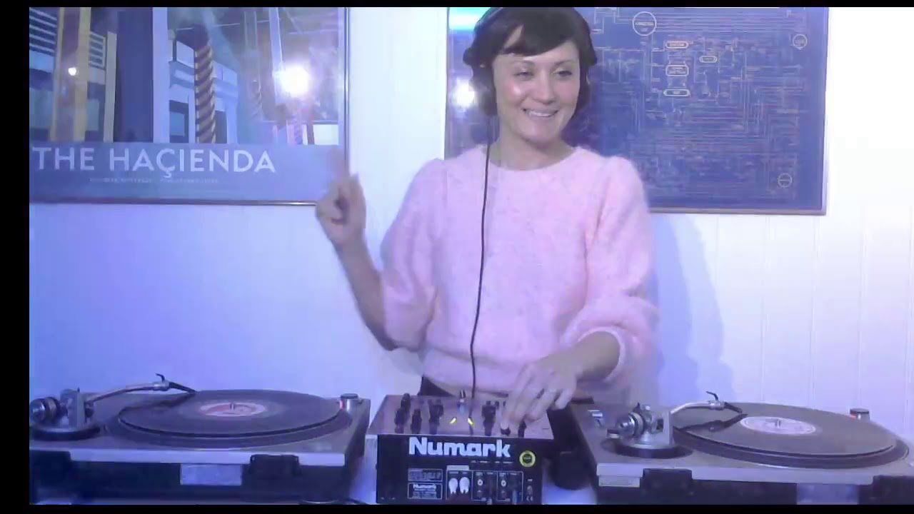 Edele Andaya Peach Classic Trance Christmas Virtual Mix