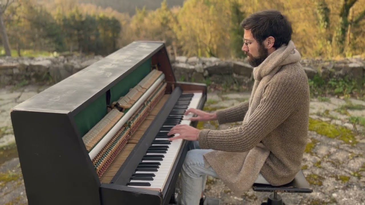 Nicholas Bamberger - Morning piano session (in Tuscany)