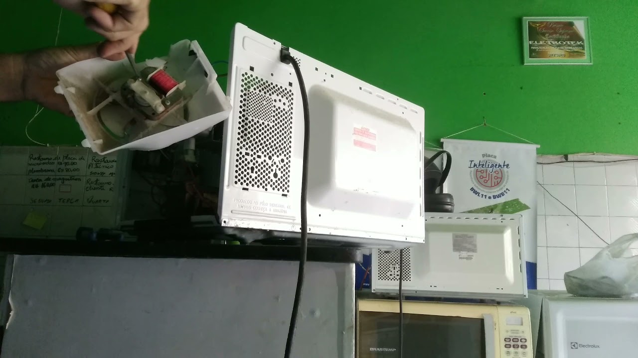 Barulho estranho em microondas