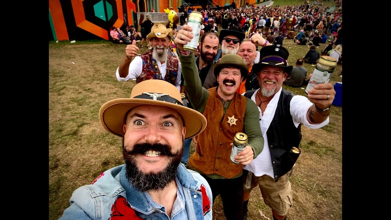 Trav Cats visit Boomtown