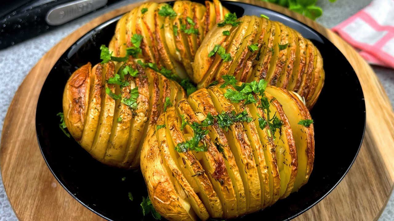 Ofenkartoffeln mit Knoblauch und Butter! Ein leckeres, einfaches und günstiges Rezept!