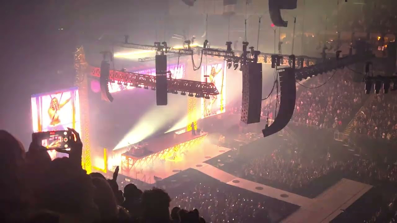 Miss Possessive Tour @ATX | Tate McRae | Halloween Oct. 31 2025 Live 4K