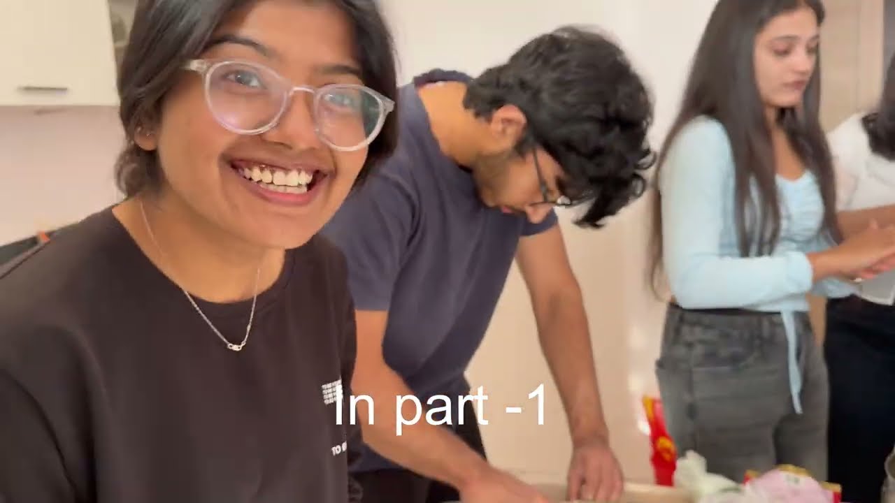 Emergency Craving: Vada PavParty in Hostel PART 2//#marathi Smolensk 